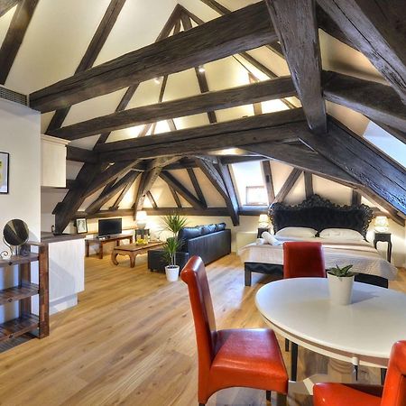 Old Town Boutique Apartments Прага Екстер'єр фото